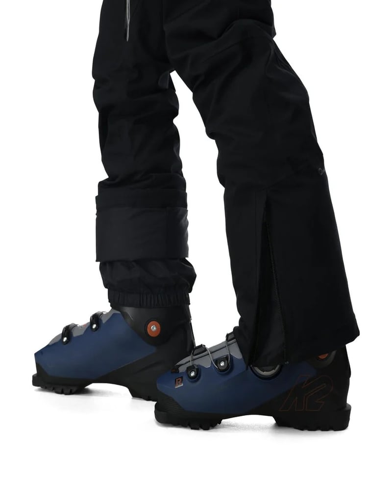Bottom view of man in Spyder Dare Ski Pants in colour Black