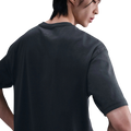 Cropped back lifestyle image of the Sportswear Dunk Tee in Anthracite