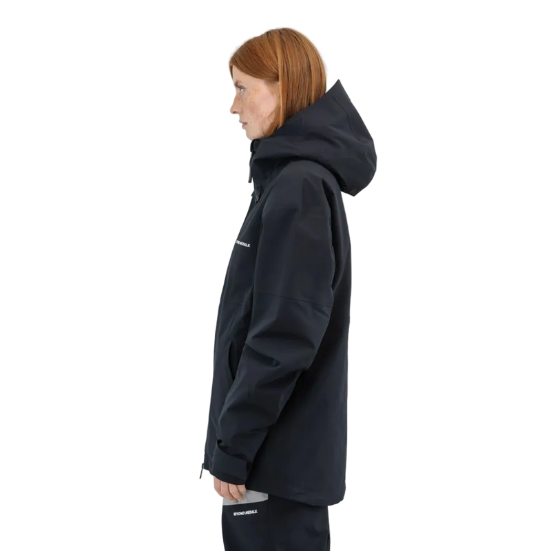 Side view of the Beyond Medals Fullzip 2L snowboard Jacket in Black colourway, unisex's model