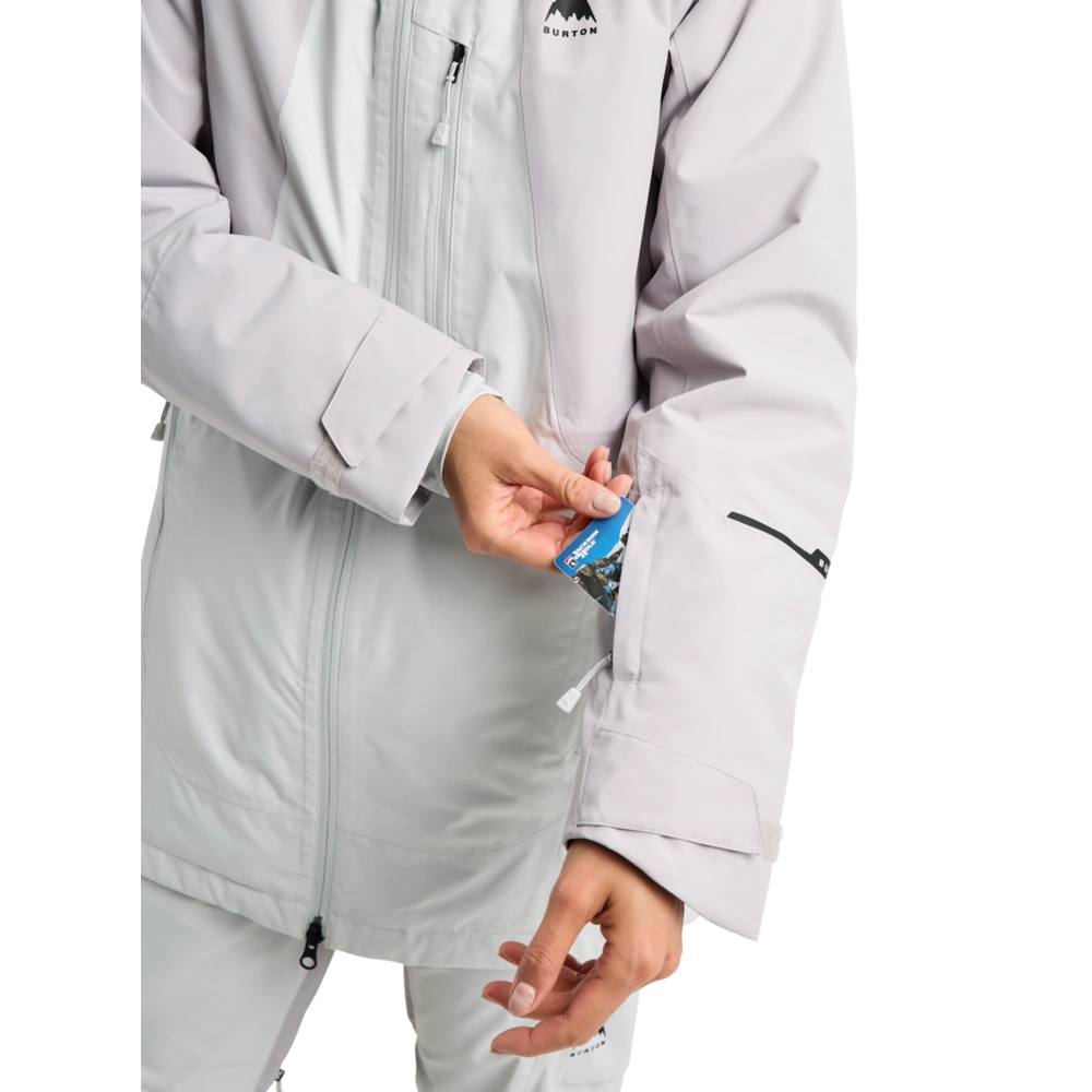Reserve Insulated Snowboard Jacket - Womens