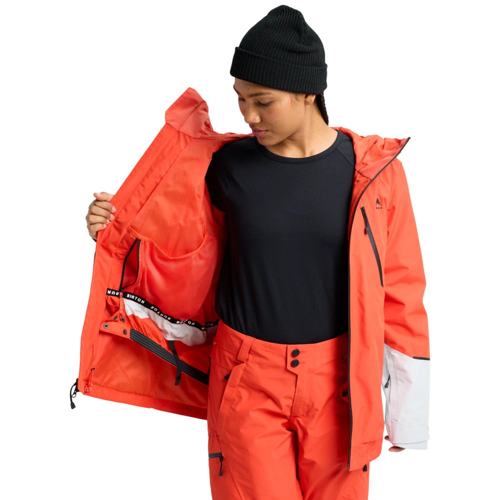 Reserve Gore-Tex Snowboard Jacket - Womens