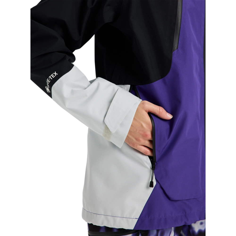 Reserve Gore-Tex Snowboard Jacket - Womens