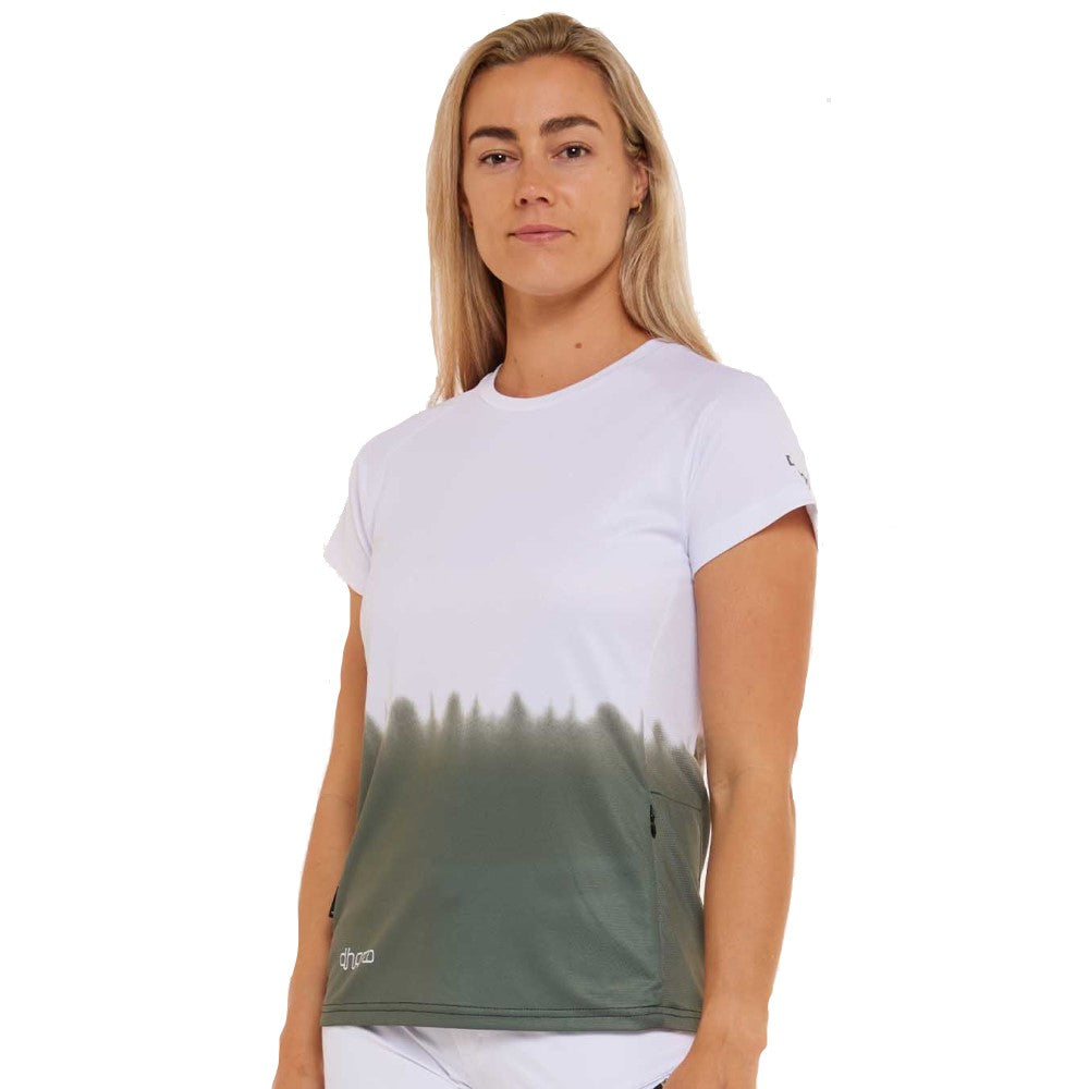 Short-sleeve mountain bike jersey with white fade into green.