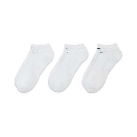 Left side image of the Nike Everyday Cushioned No Show Socks 3 Pack in White