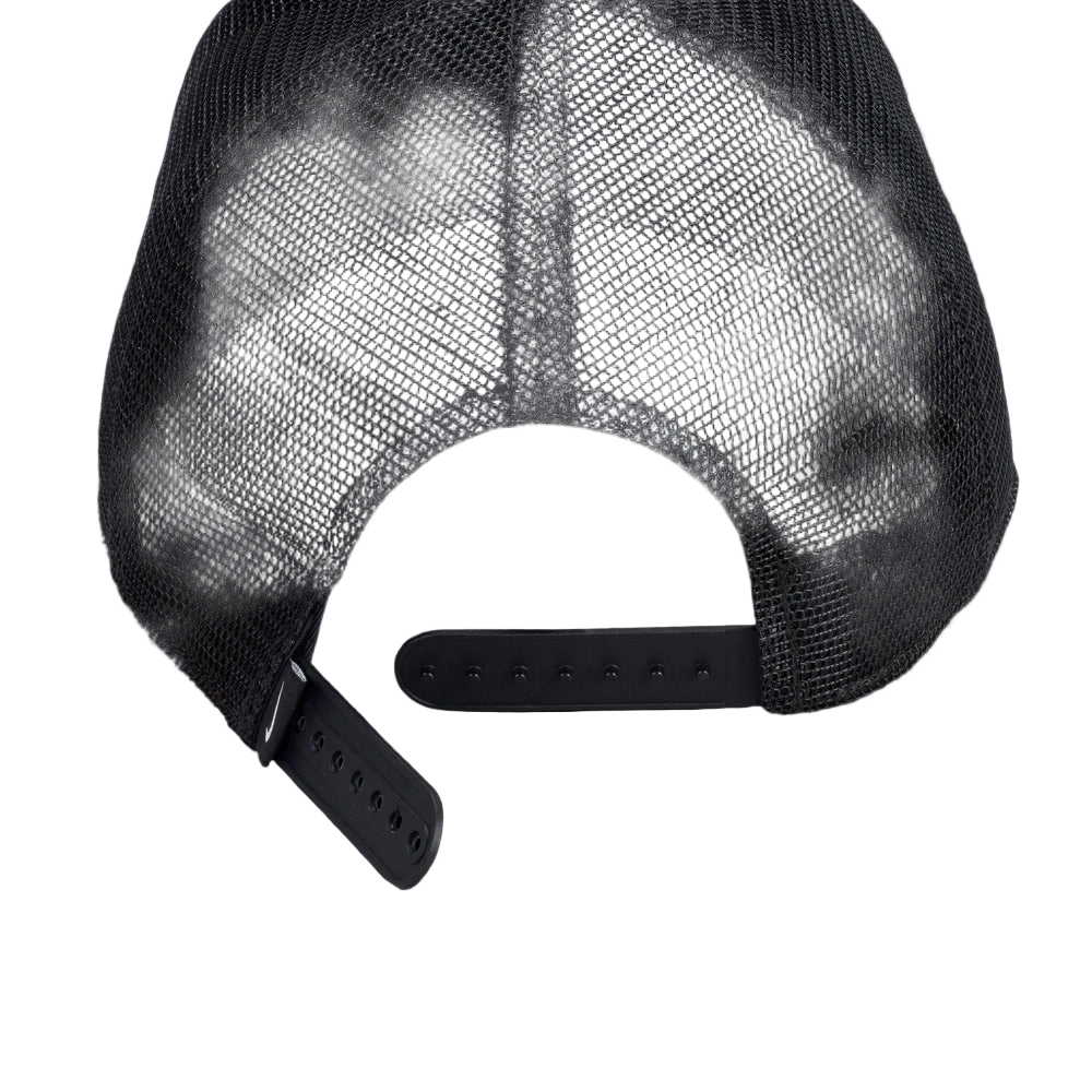 Back image of the Nike Rise Cap in Black