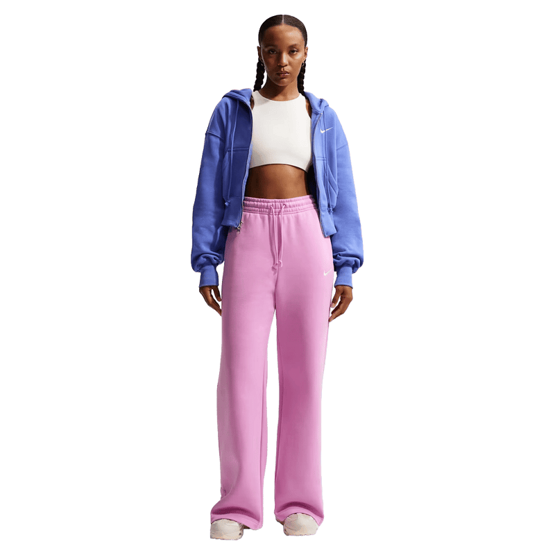 Front view of the Nike Sportswear Phoenix Fleece Full-Zip Cropped Hoodie in Hydrogen Blue colourway, women model
