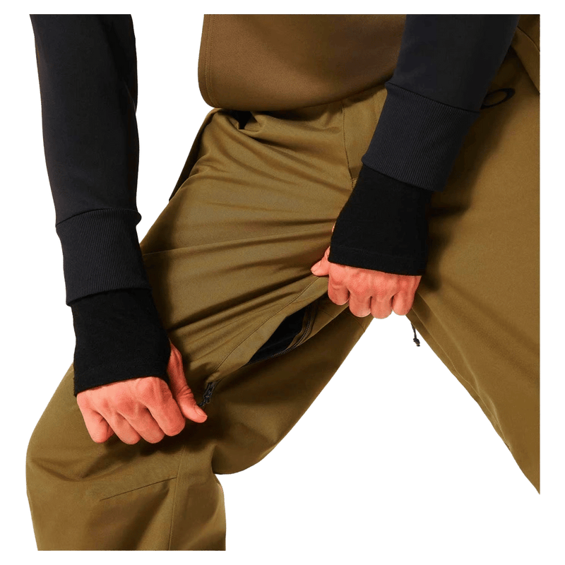 Detail view of the Oakley Best Cedar Rc Insulated Ski Pants in Army Green colourway, mens's model
