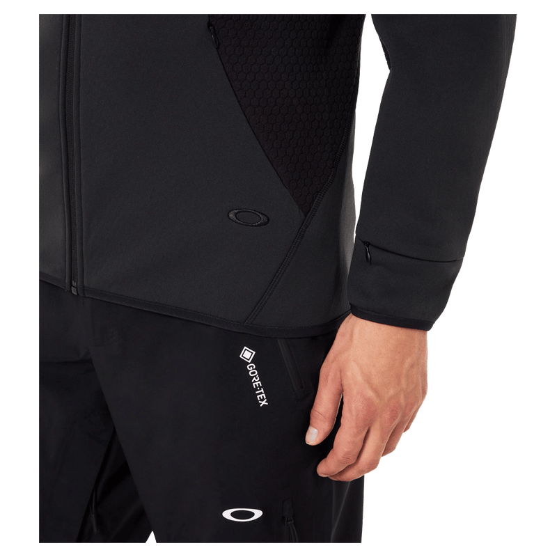 Pocket view of the Oakley Drift Tech Fleece Hoodie in Black colourway, men's model