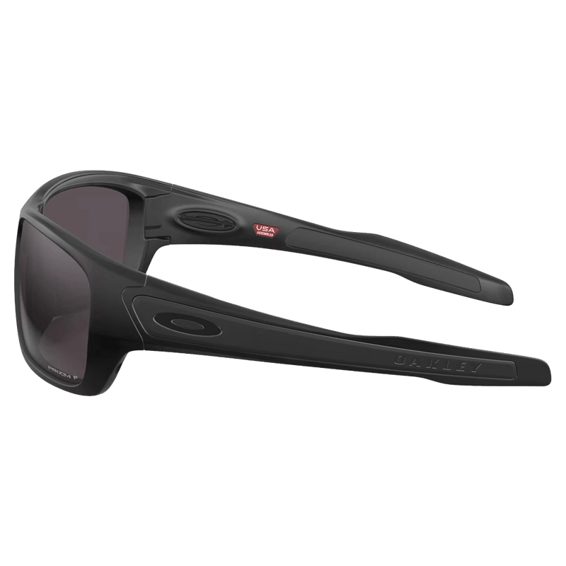 Side view of the Oakley Turbine Sunglasses in Matte Black colourway, unisex's model