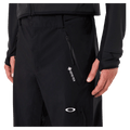 Detail view of the Oakley Unbound Gore-Tex Shell 2.0 Ski Pants in Blackout colourway, men's model