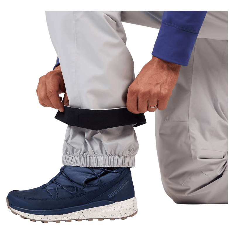 Gaiter view of the Rossignol Insulated Ski Pants in SOFT GREY colourway, men model