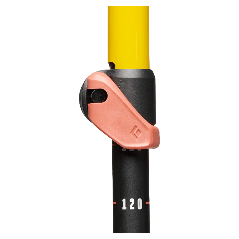 Lock view of the BLACK DIAMOND Traverse 3 Sulfur Green Poles, 26/27 's model