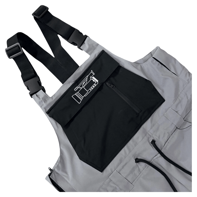 2 view of the CHECKthefeed VX Cargo Bib Snowboard Pants - GreyBlack CTF-VXCBIB Pants, 26/27 Unisex's model