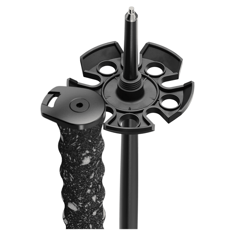 Ends view of the DEORUM Apollo FR AdjustableSki Poles Regular Basket DSCAPFR002 Poles, 26/27 Unisex's model