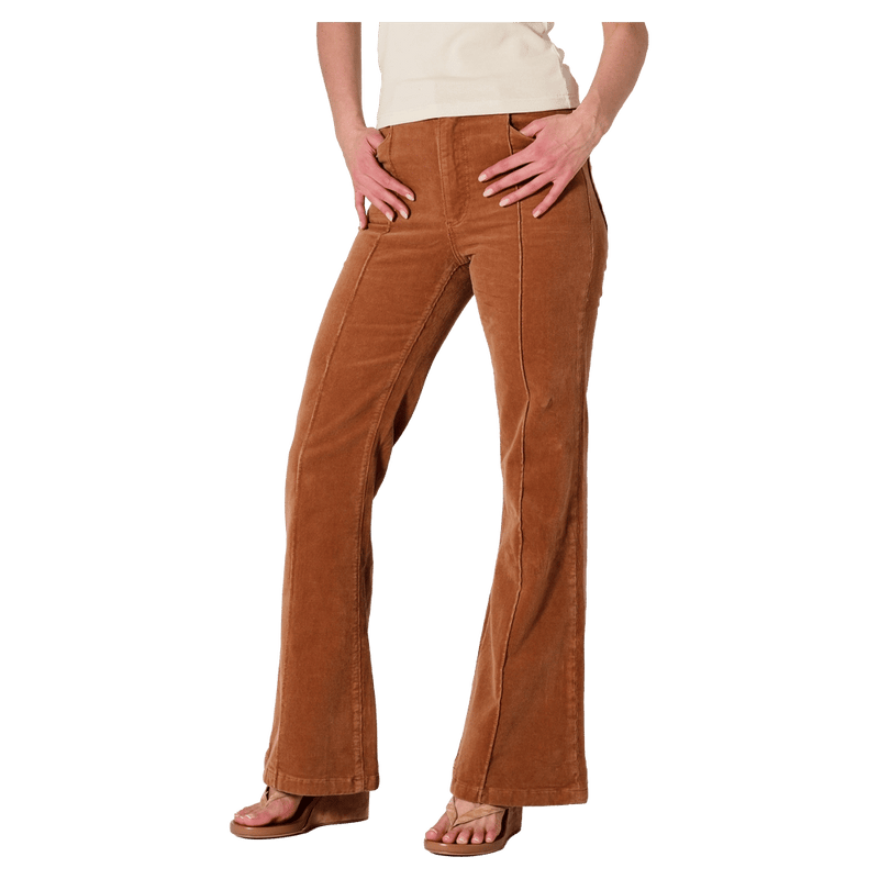 Front full view of women in Eastcoast Flare Deco Jeans in colour Teddy