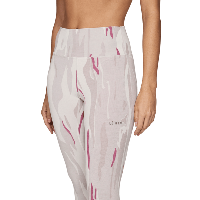 Le Bent Midweight Thermal Bottom - Womens snow gum close up