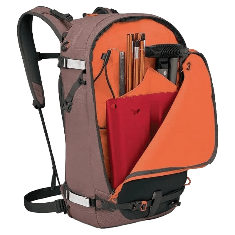 Additional view of the OSPREY Sopris 25L Magma Brown_Raven Black Bags, 26/27 Unisex's model