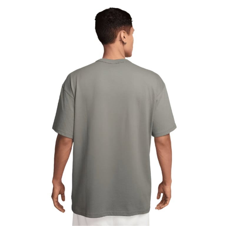 Sportswear Premium Essentials Tee