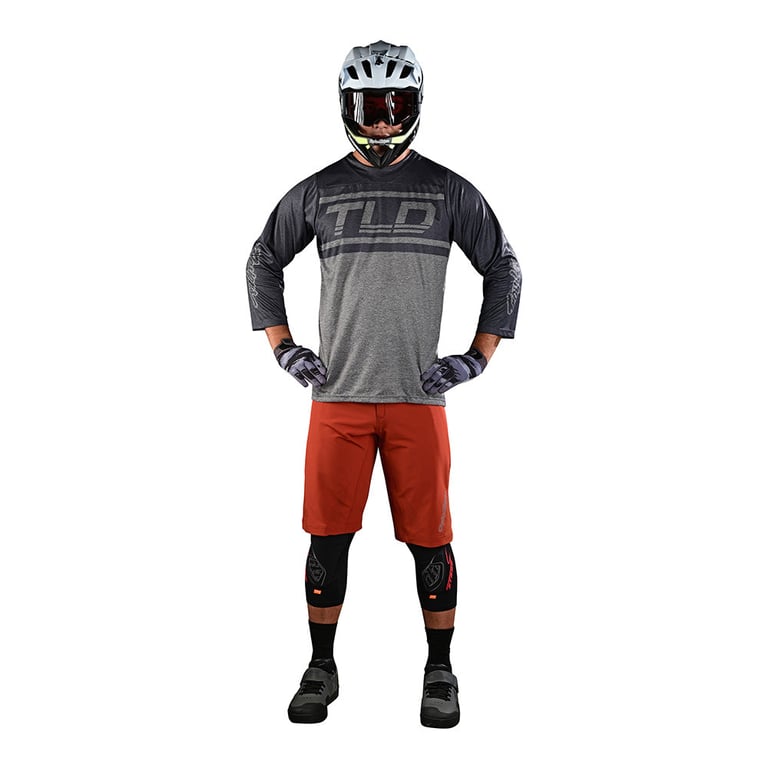 Ruckus Short Shell