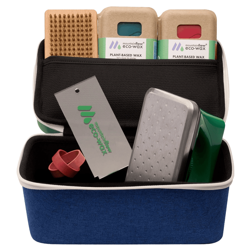 View of the items of the Wax Kit Blue Square in their carry case