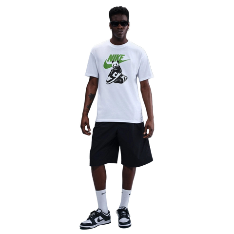 Full lifestyle image of the Sportswear Dunk Tee in White