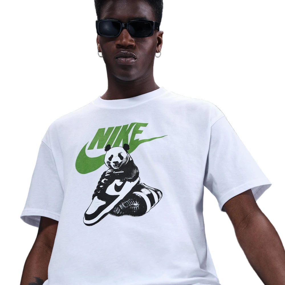 Cropped front lifestyle image of the Sportswear Dunk Tee in White