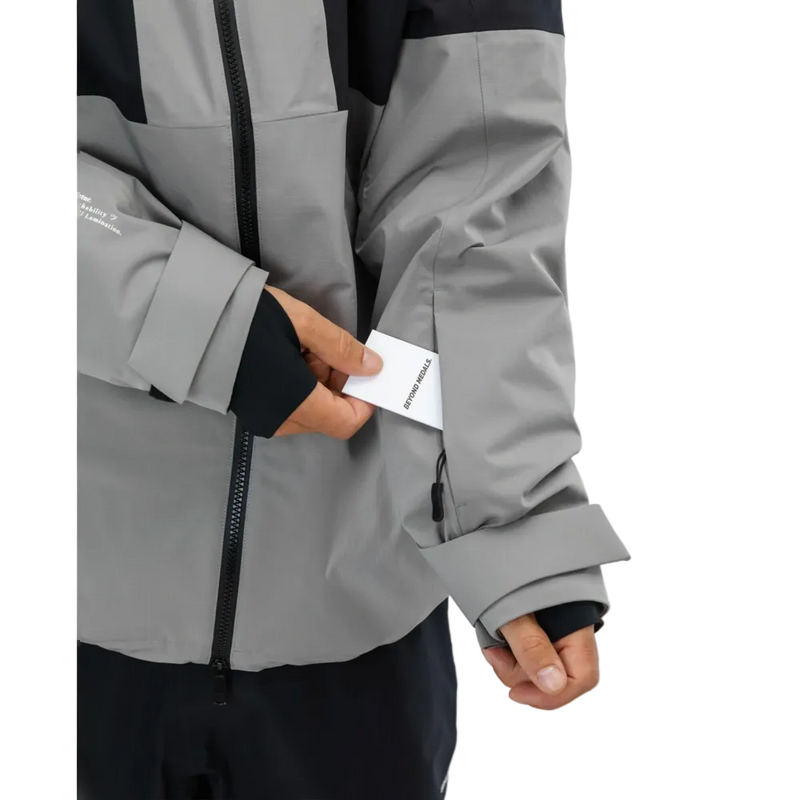 Pass pocket view of the Beyond Medals Fullzip 2L snowboard Jacket in Grey colourway, unisex's model