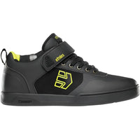 Men's mountain bike shoes in black with lime green logo.