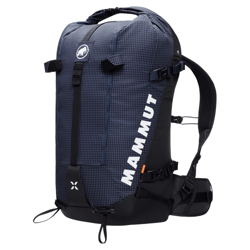 Main view of the Mammut Trion 28 Backpack in Marine Black colourway, women model