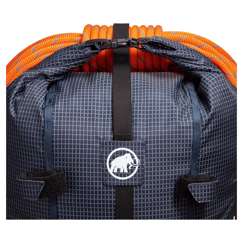 Detail view of the Mammut Trion 28 Backpack in Marine Black colourway, women model