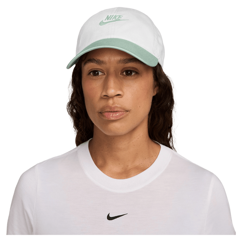 Front view of the Nike Club Cap in White and Steam colourway, unisex model