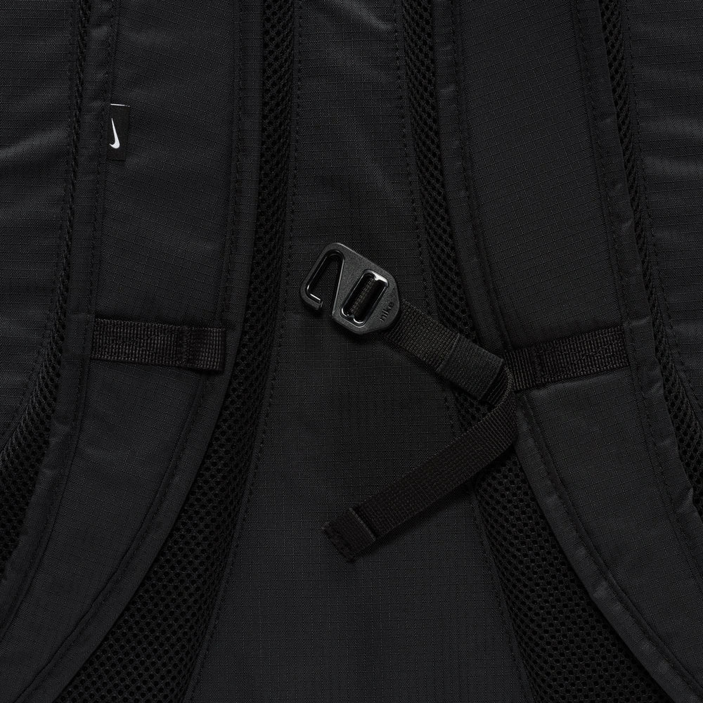 Chest Strap detail of the Hayward Backpack in Black White