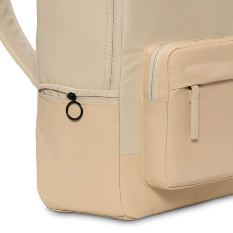 Image of the ride side pocket on the Heritage Backpack - Winterized Eugene in Desert Khaki