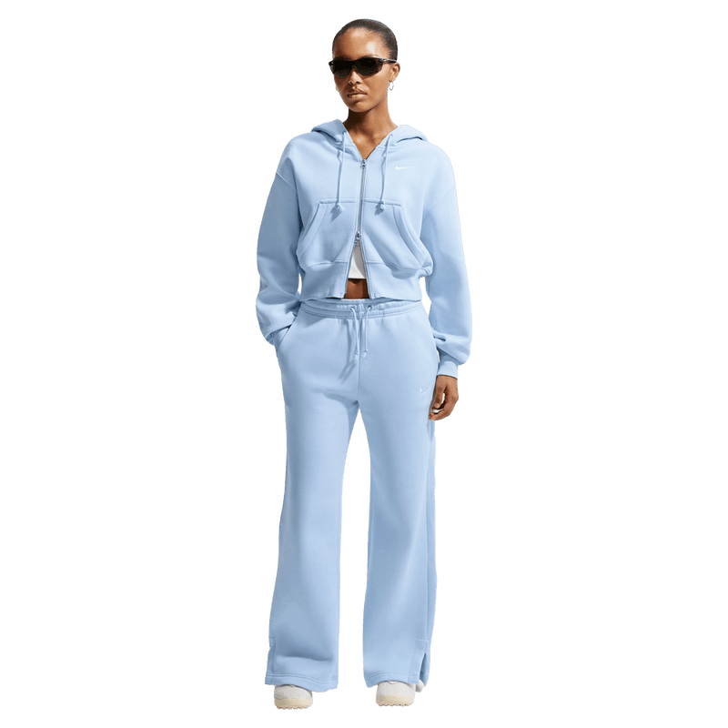Front view of the Nike Phoenix Fleece Sweatpants in Hydrogen Blue colourway, women model