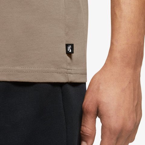 Close image of upper SB Tee in Khaki Hyper Royal