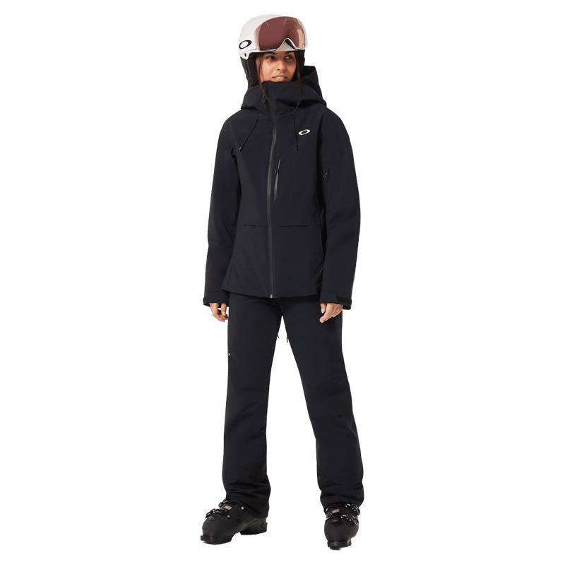 Front view of the Oakley Canopy Insulated Jacket in Blackout colourway, women model