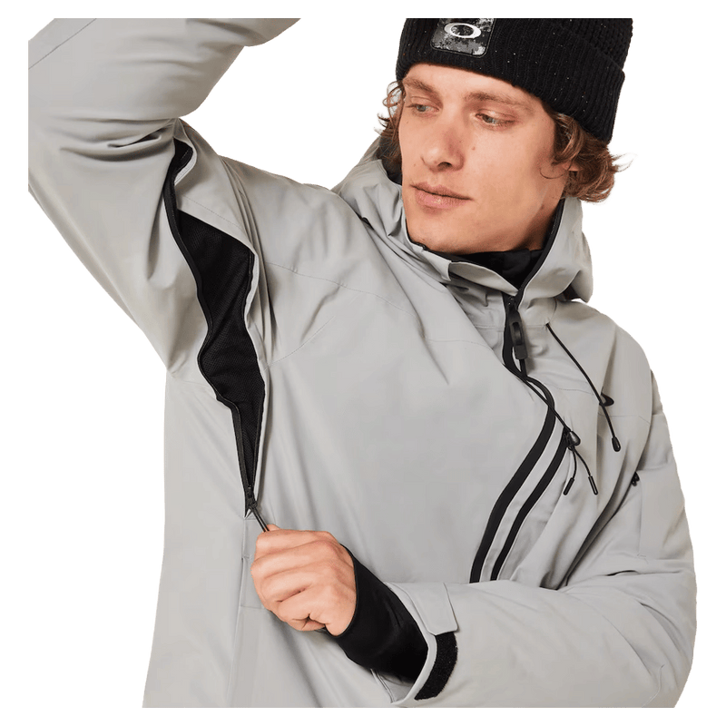 Underarm vents view of the Oakley Canopy Insulated Ski Jacket in Cement colourway, men's model