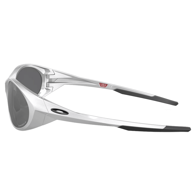 Side view of the Oakley Eyejacket Redux Sunglasses in Silver colourway, unisex's model