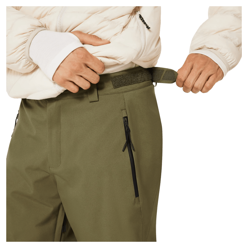 Waist view of the Oakley Kendall Rc Shell Ski Pants in Army Green colourway, men's model