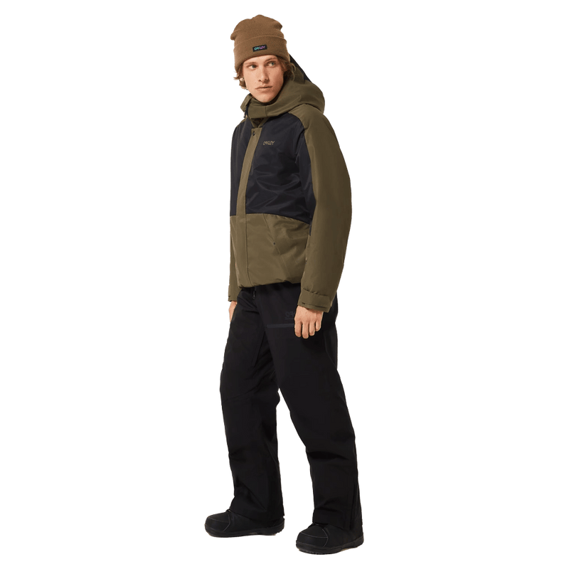 Full-body view of the Oakley Range Rc 2.0 Ski Jacket in Army Green colourway, men's model