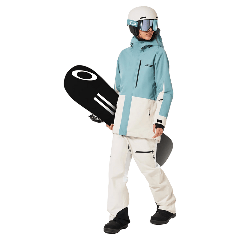 Front view of the Oakley Tnp Tbt Insulated Ski Jacket in Pacific colourway, women's model