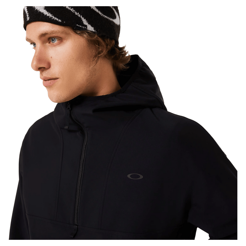 Detail view of the Oakley Wintertide Softshell Hoodie in Black colourway, unisex's model