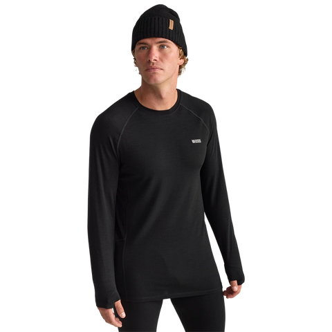 Front view of men wearing Oyuki 2026 Merino Thermal Longsleeve in black