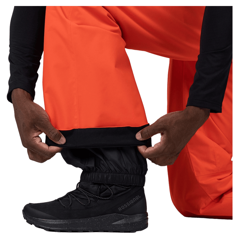Gaiter view of the Rossignol Insulated Ski Pants in GOLDEN GATE colourway, men model