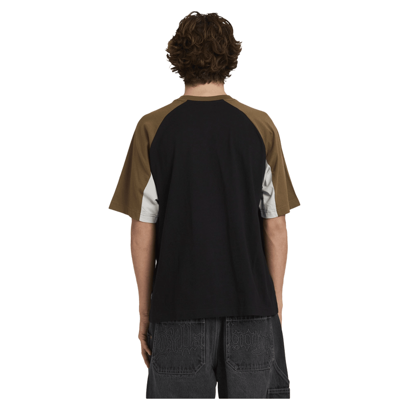 Back view of man wearing the Billabong Immortal System OG Tee in black