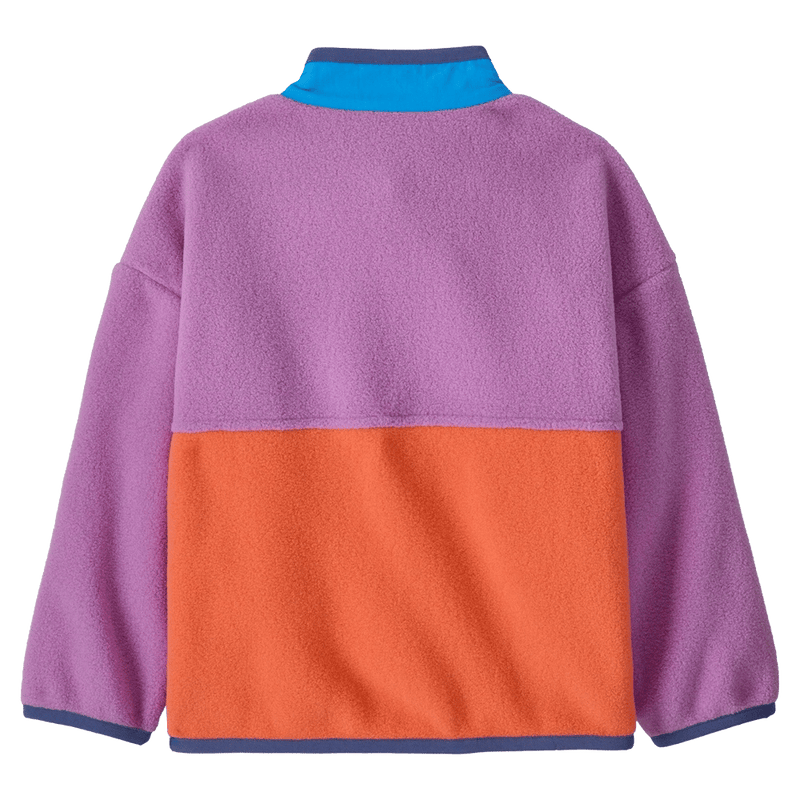 Back view of the Patagonia Baby Synch jacket Brisk Purple 60970BKPL Fashion,  26/27 Unisex's model
