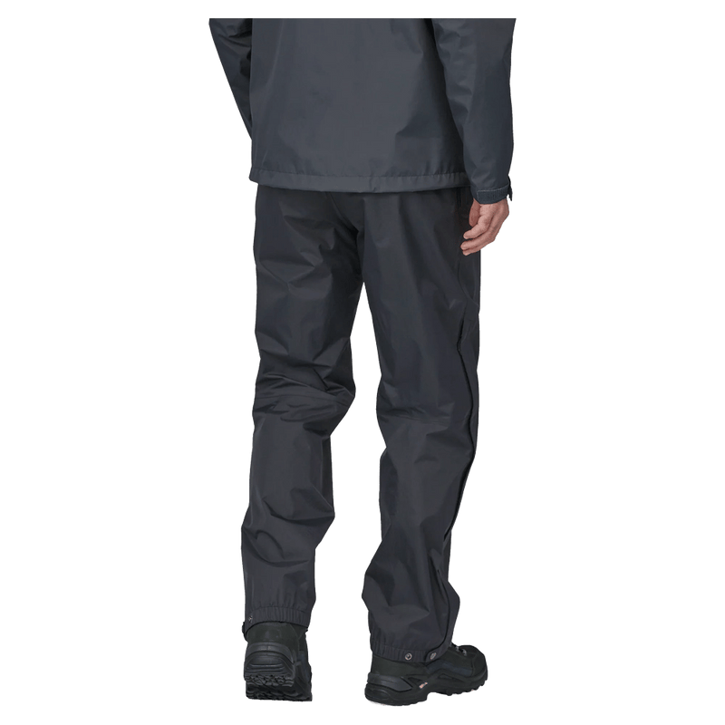 3 view of the Patagonia Torrentshell 3L Rain Pants Black_ 85266BLK Fashion,  26/27 Unisex's model