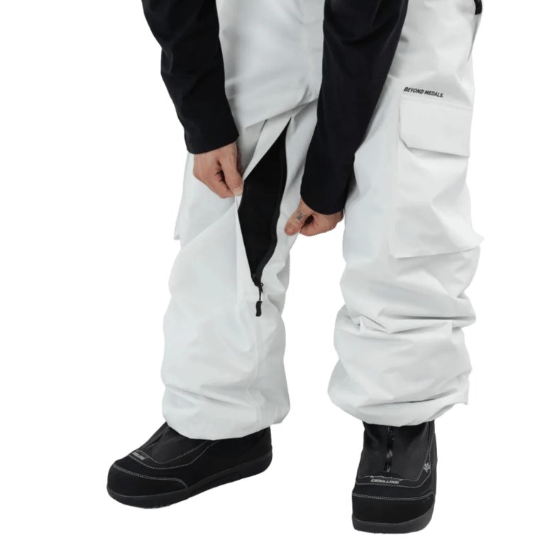 Beyond Medals Cargo 2L Snowboard Pants