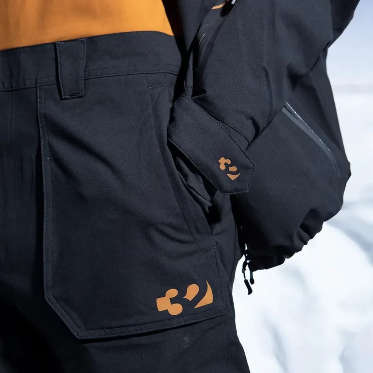 Basement Bib Snowboard Pant - Womens