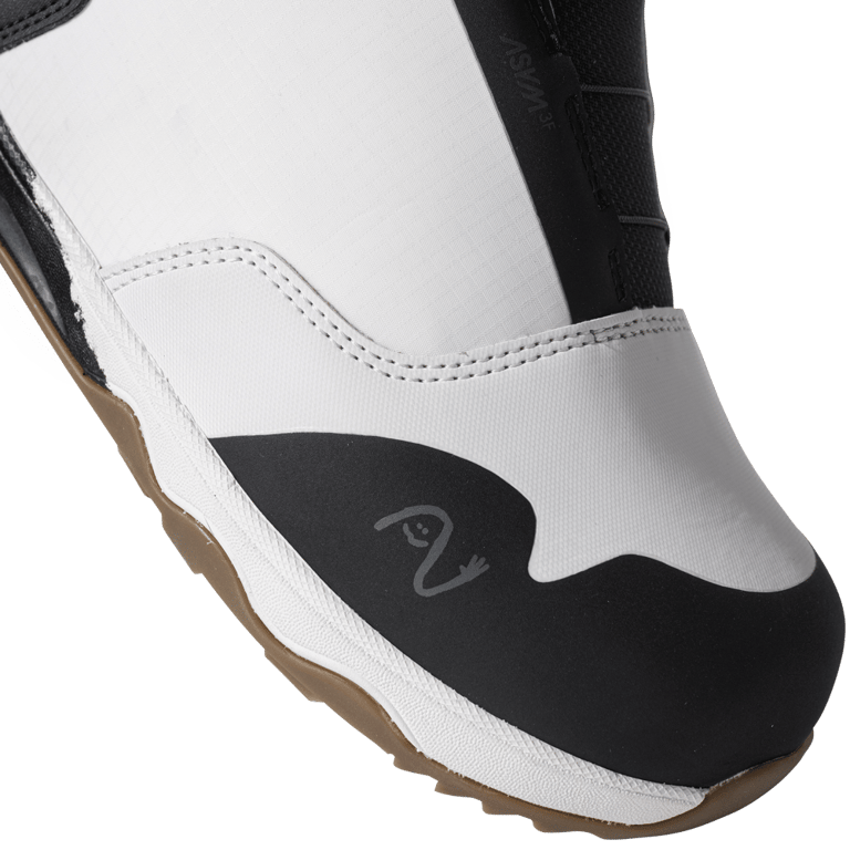 Nidecker Rift Snowboard BootsNidecker Rift Snowboard Boot Toe with waving smiley face illustration